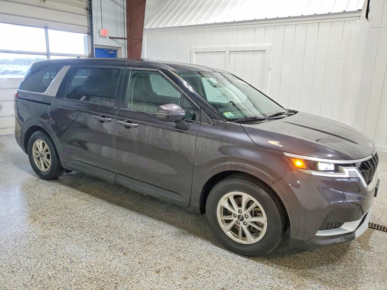 2024 KIA Carnival