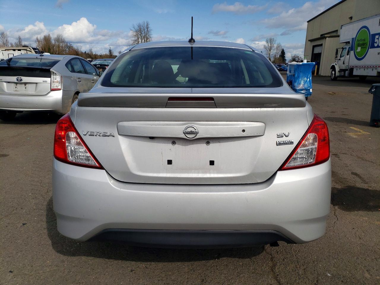2018 NISSAN VERSA