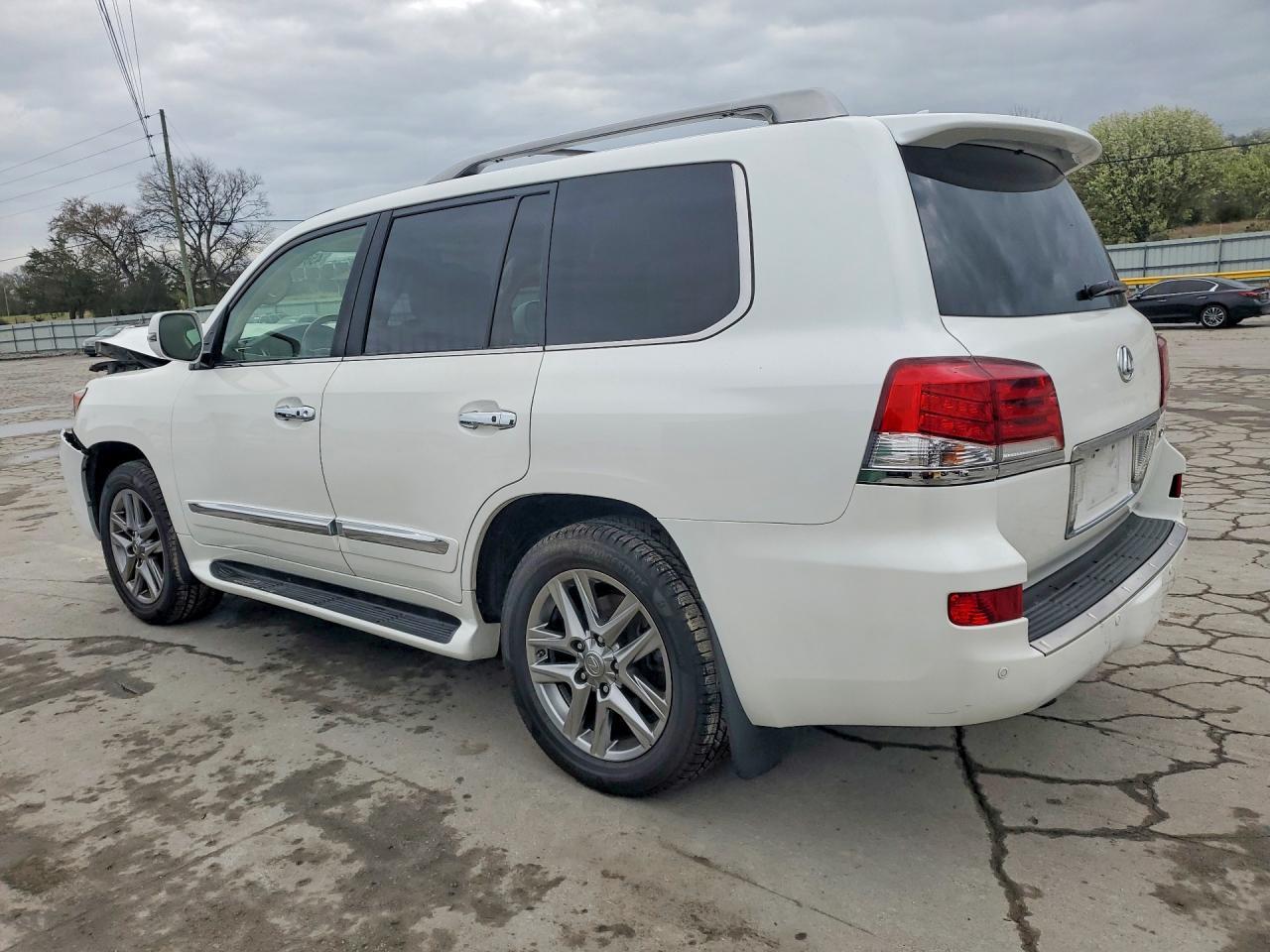 2013 LEXUS LX 570