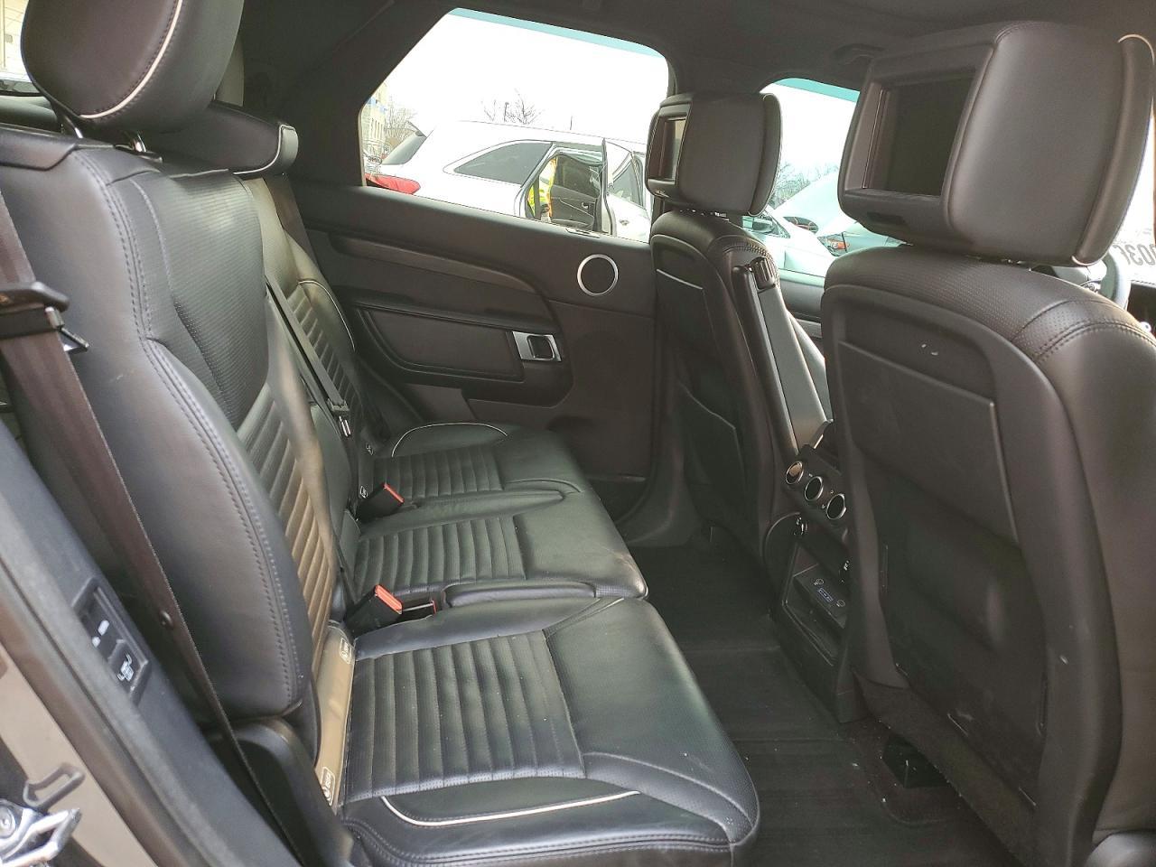 2017 LAND ROVER Discovery