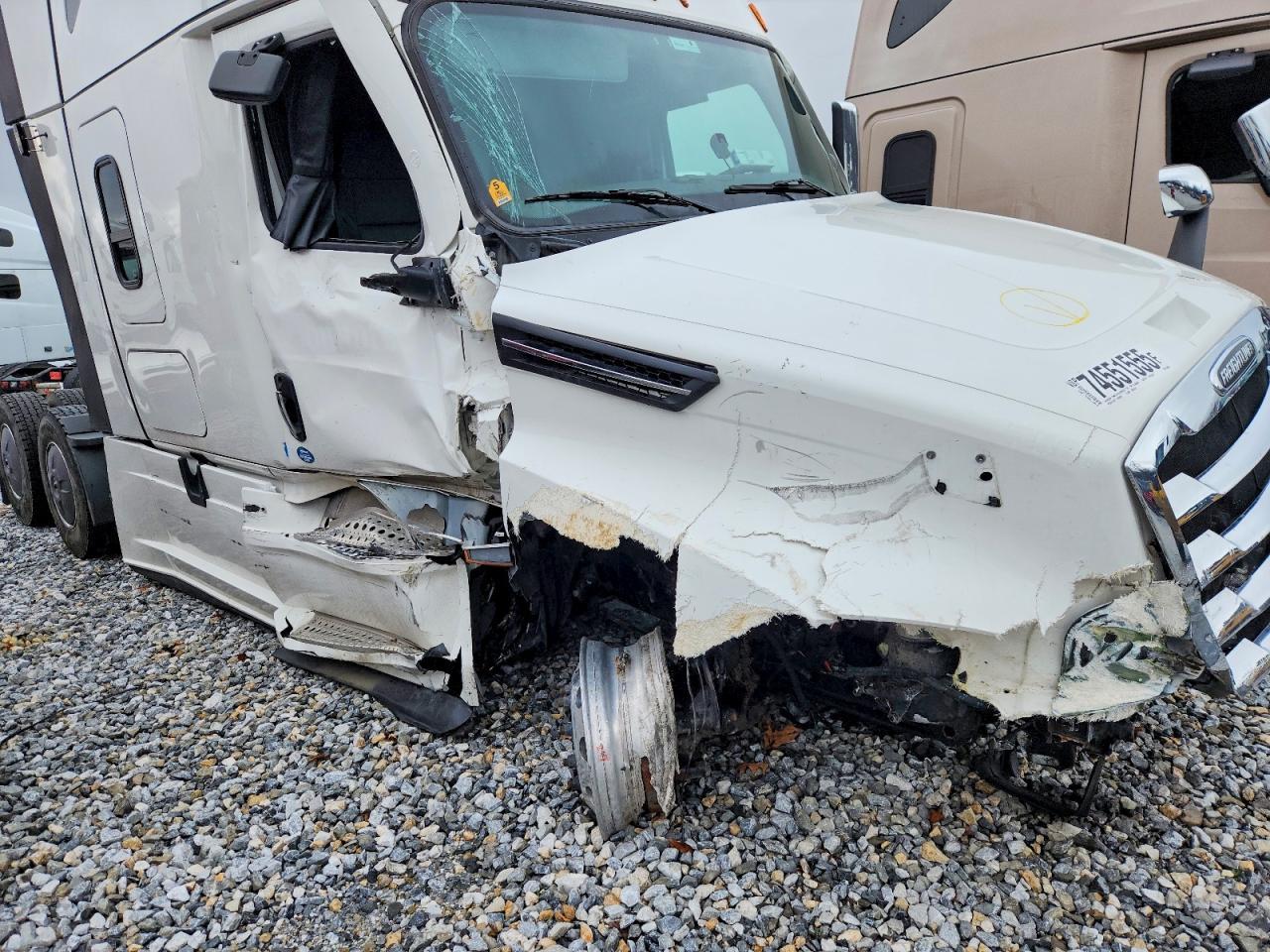 2025 FREIGHTLINER CASCADIA 126