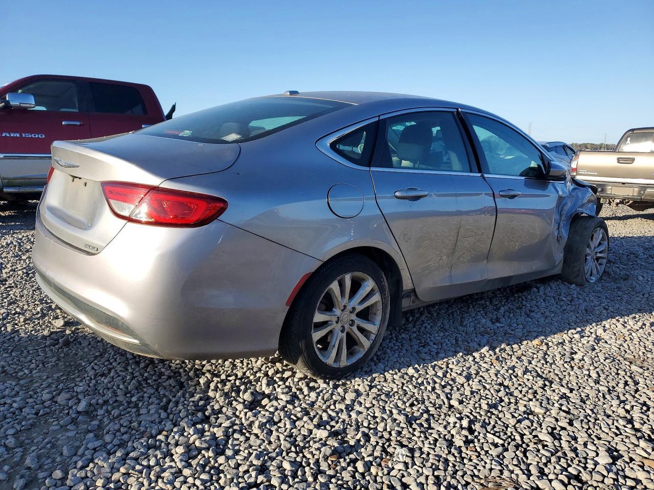 2016 CHRYSLER 200