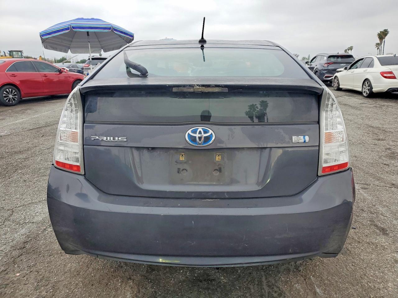 2011 TOYOTA PRIUS