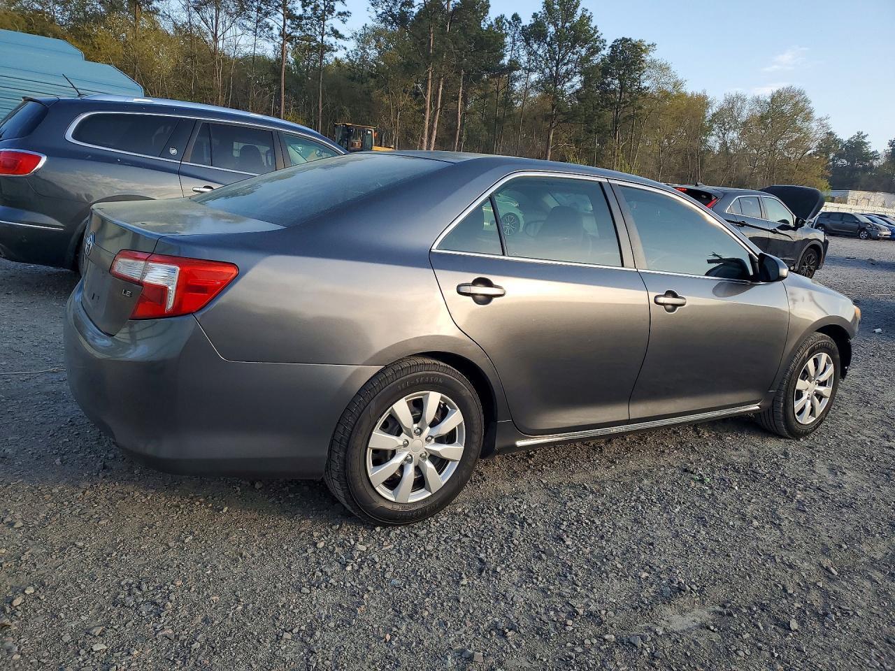 2012 TOYOTA CAMRY