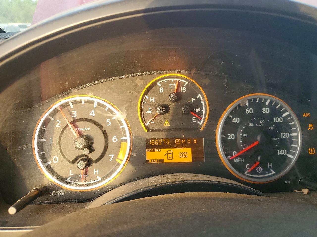 2012 NISSAN Titan
