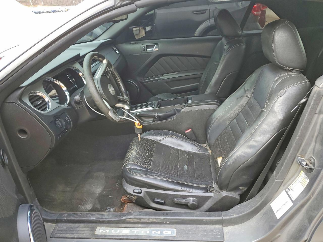 2010 FORD MUSTANG