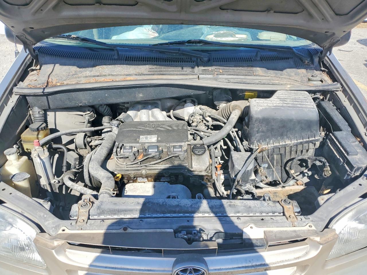 2000 TOYOTA SIENNA