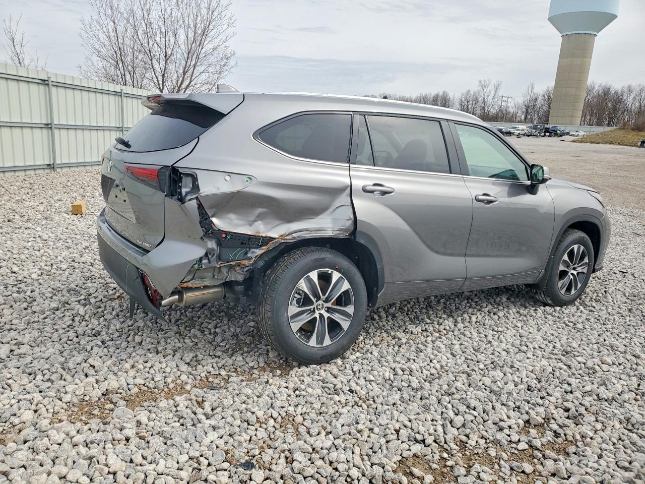 2026 TOYOTA HIGHLANDER