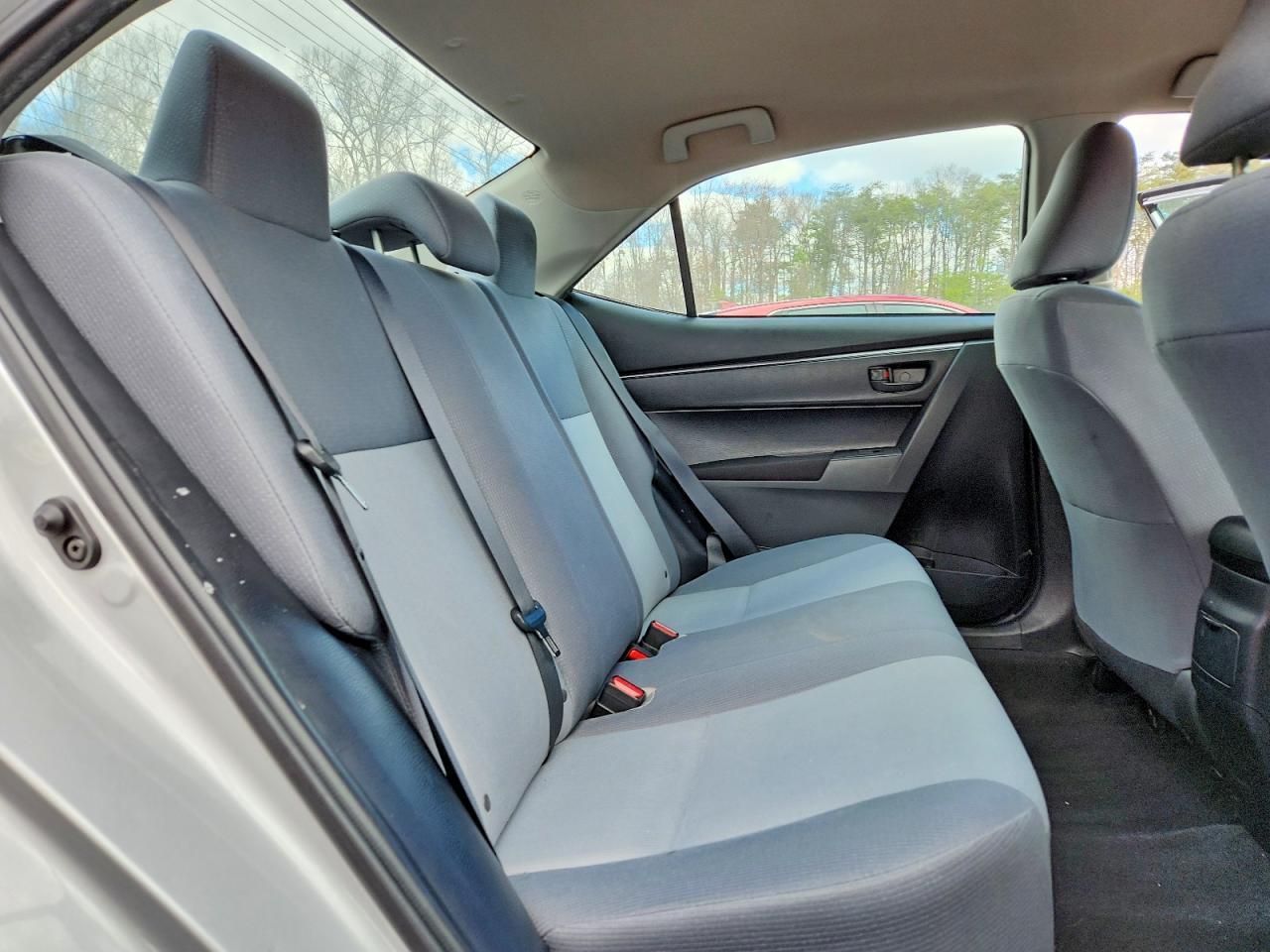 2015 TOYOTA COROLLA