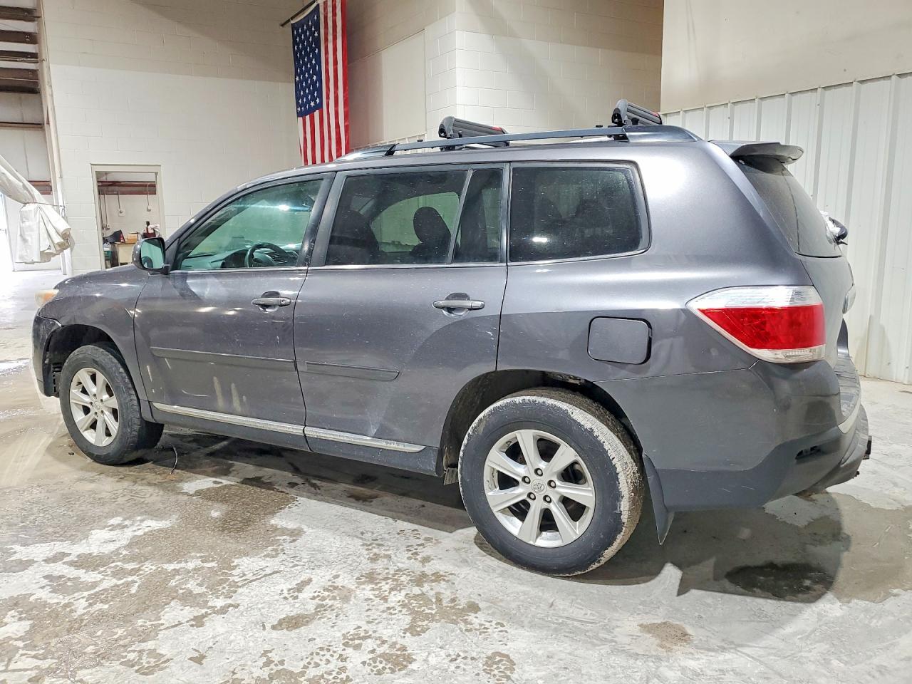 2011 TOYOTA HIGHLANDER