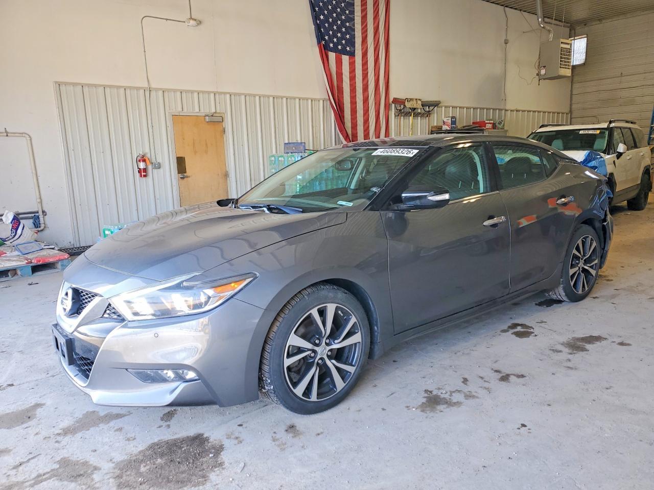2017 NISSAN Maxima