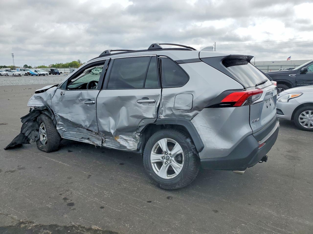 2019 TOYOTA RAV4