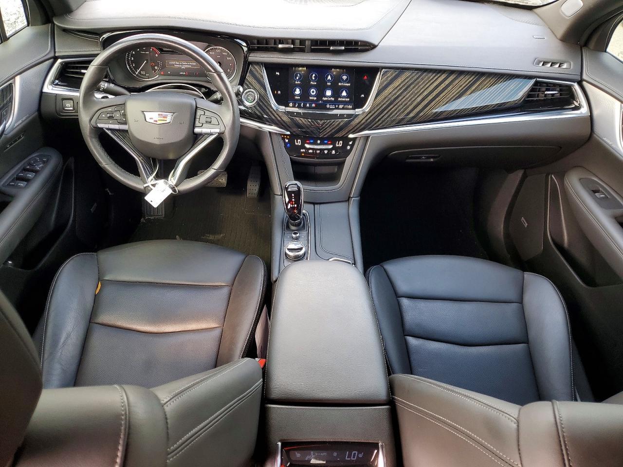 2024 CADILLAC XT6