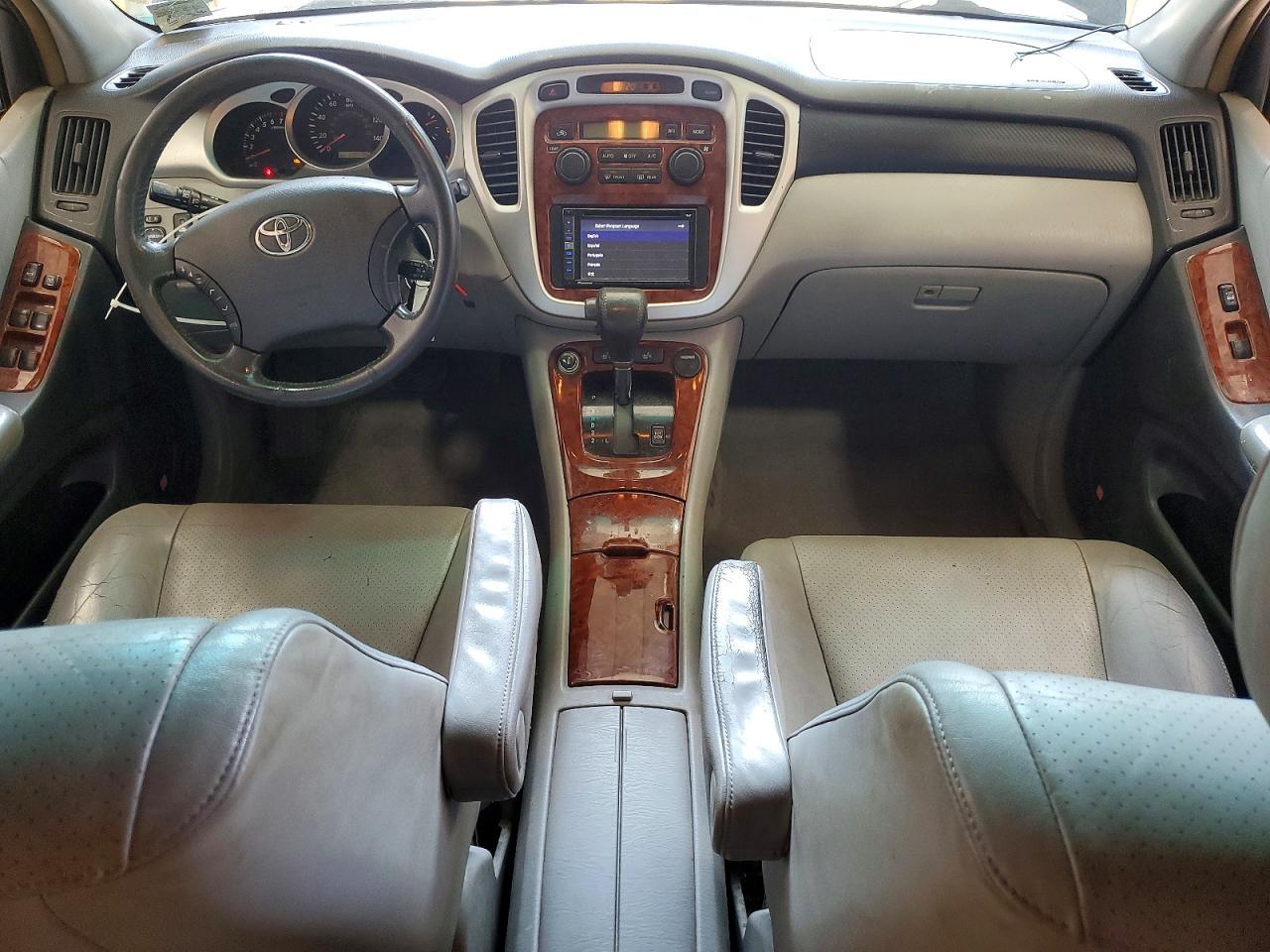2006 TOYOTA HIGHLANDER