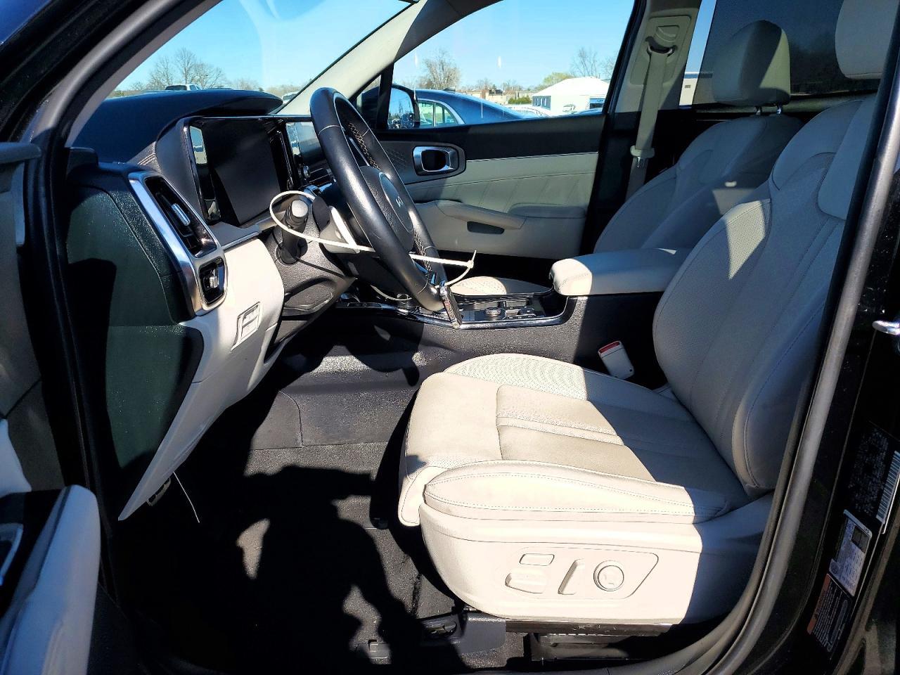 2023 KIA SORENTO