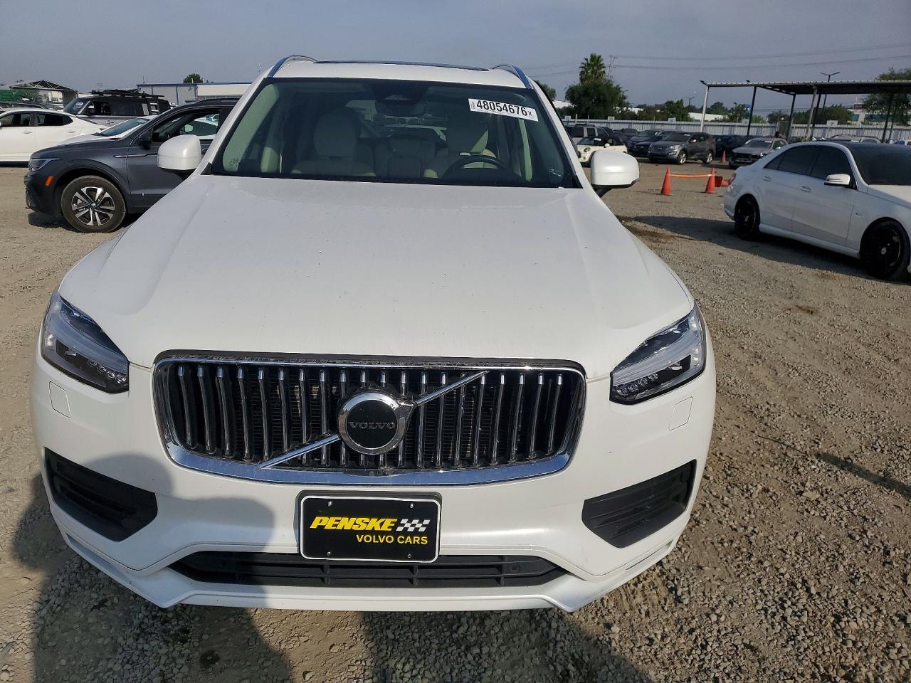 2023 VOLVO XC90