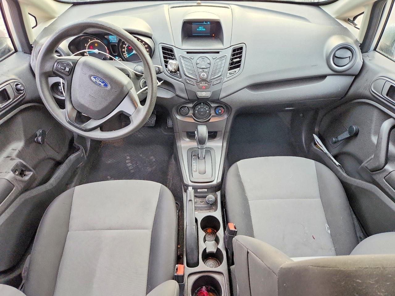 2016 FORD Fiesta