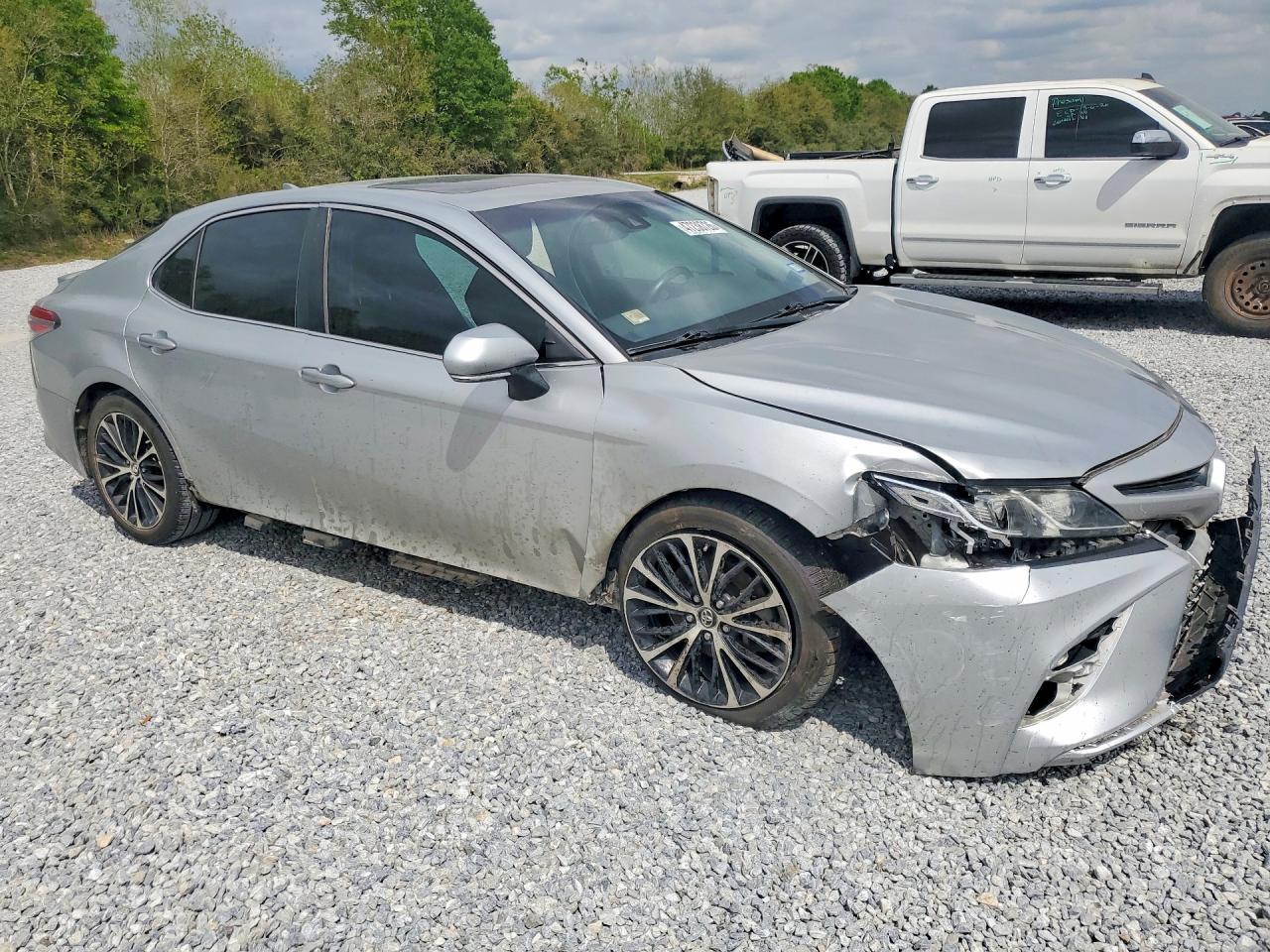 2018 TOYOTA CAMRY