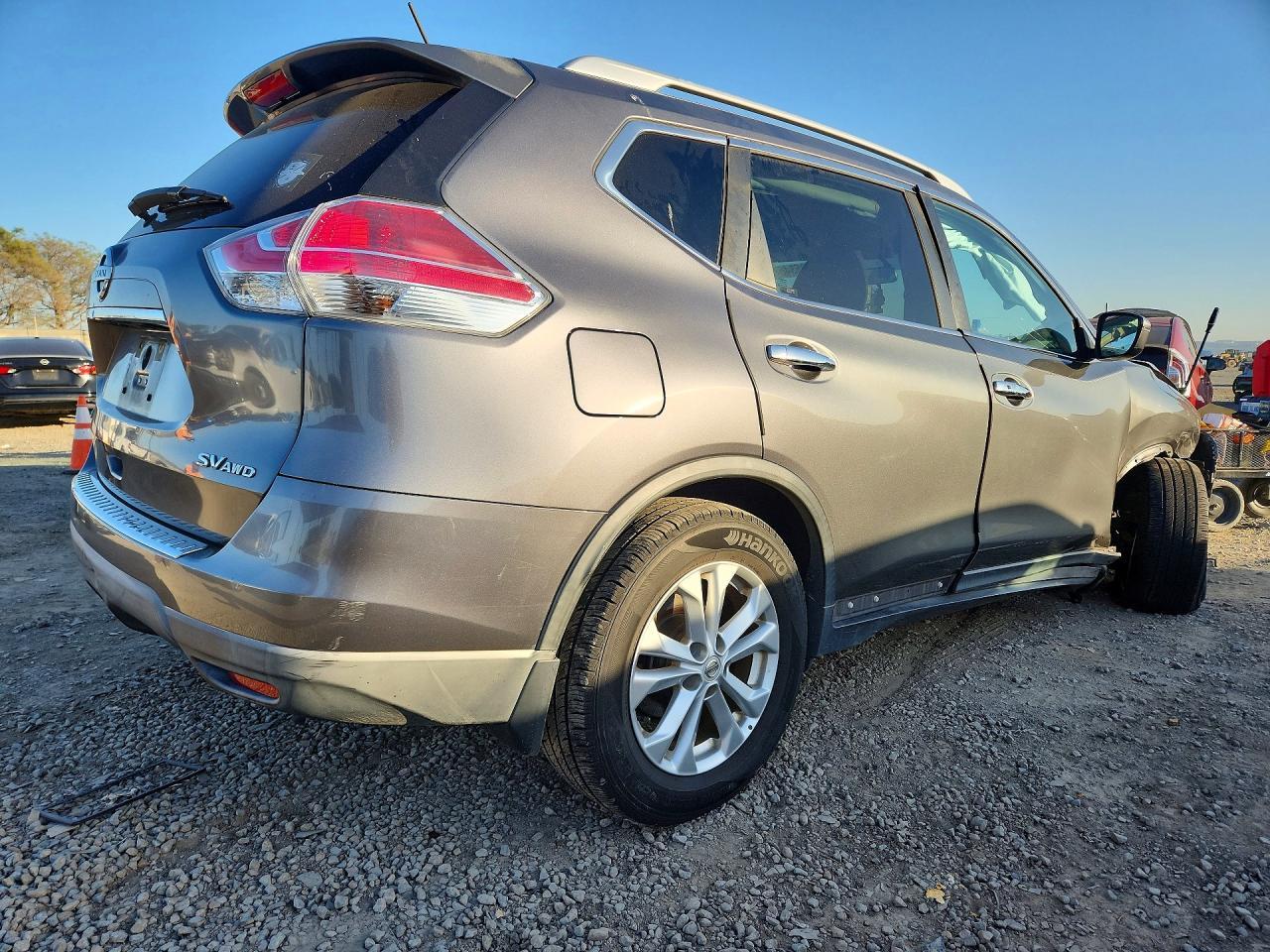 2016 NISSAN ROGUE