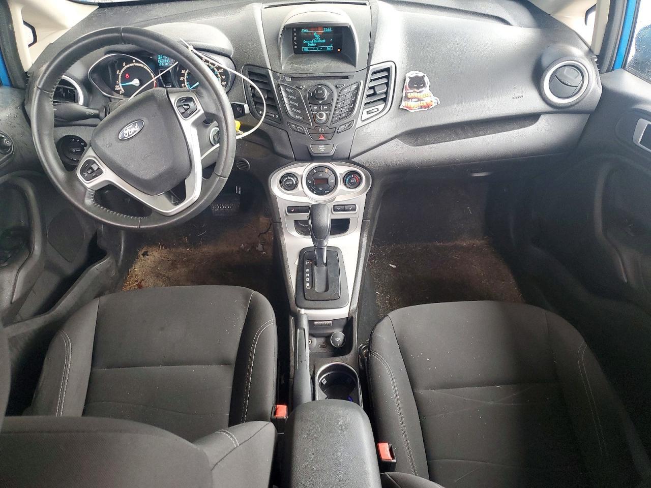 2015 FORD Fiesta