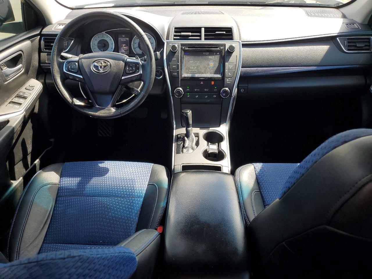 2016 TOYOTA CAMRY