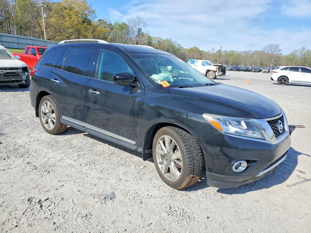 2013 NISSAN PATHFINDER