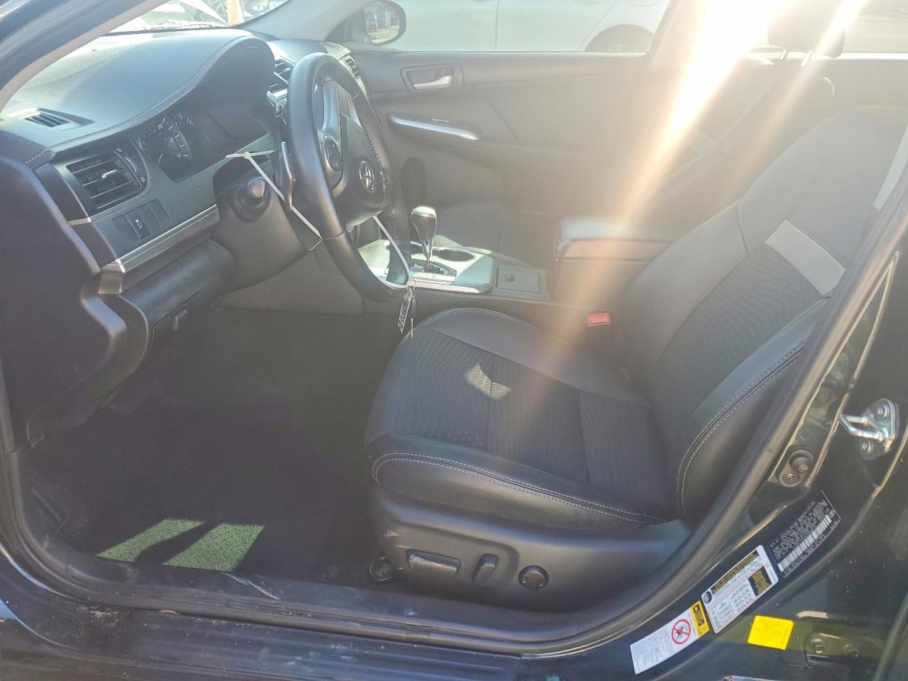 2014 TOYOTA CAMRY