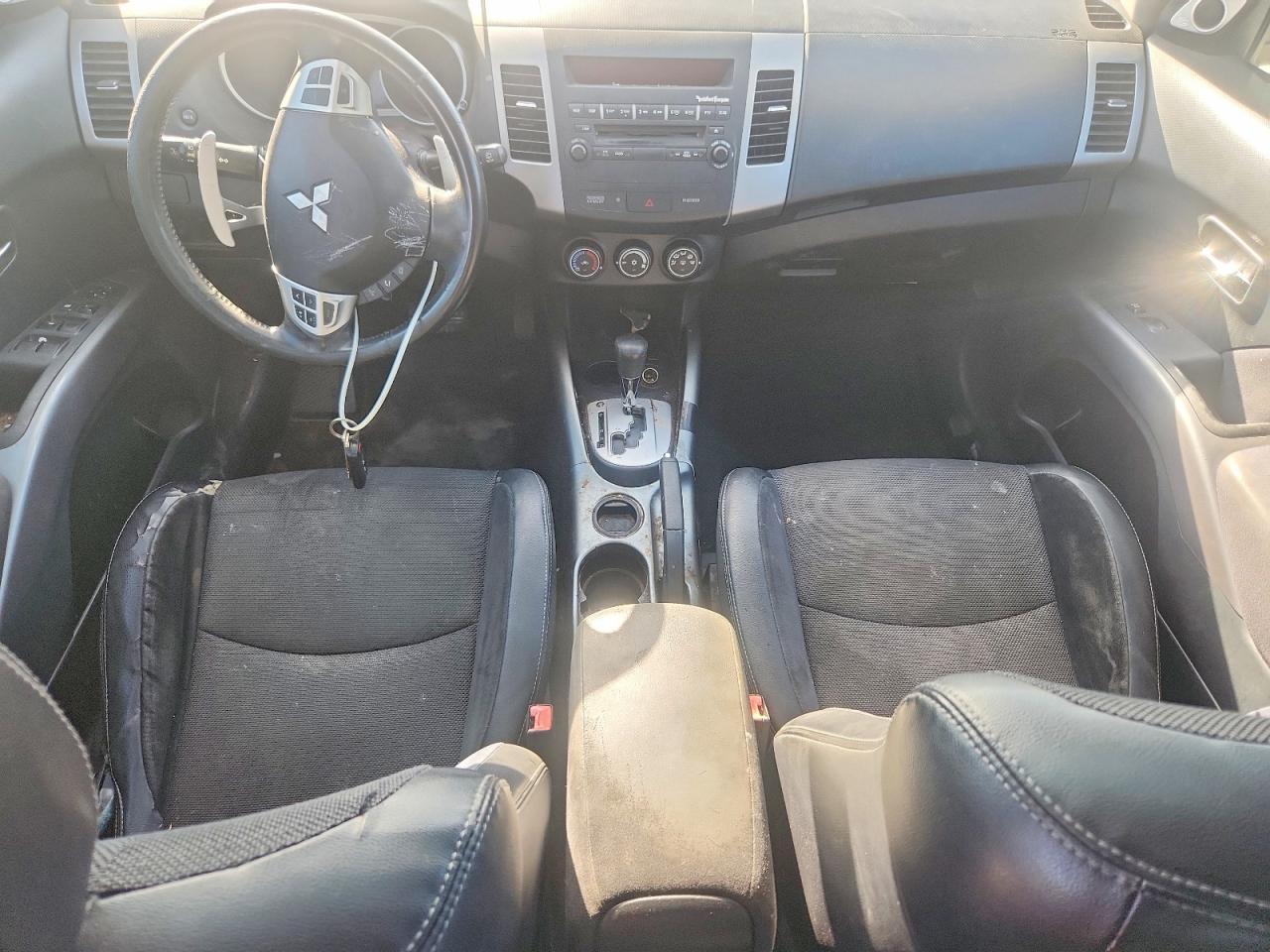 2010 MITSUBISHI outlander