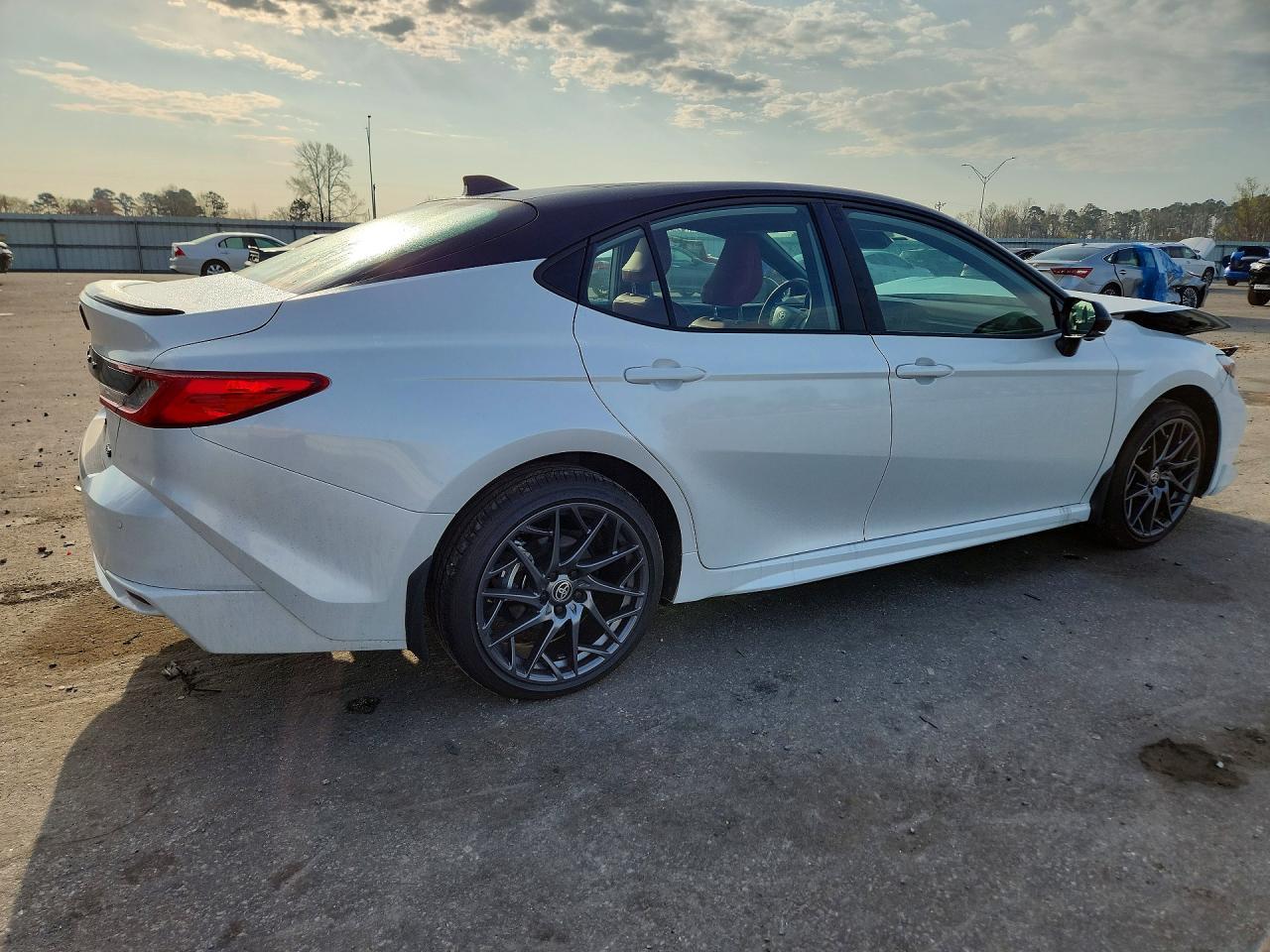 2025 TOYOTA CAMRY