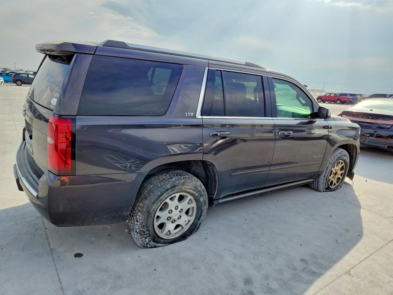 2016 CHEVROLET Tahoe