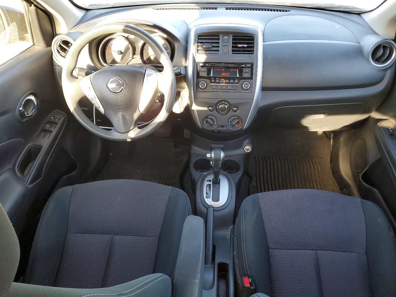 2017 NISSAN VERSA
