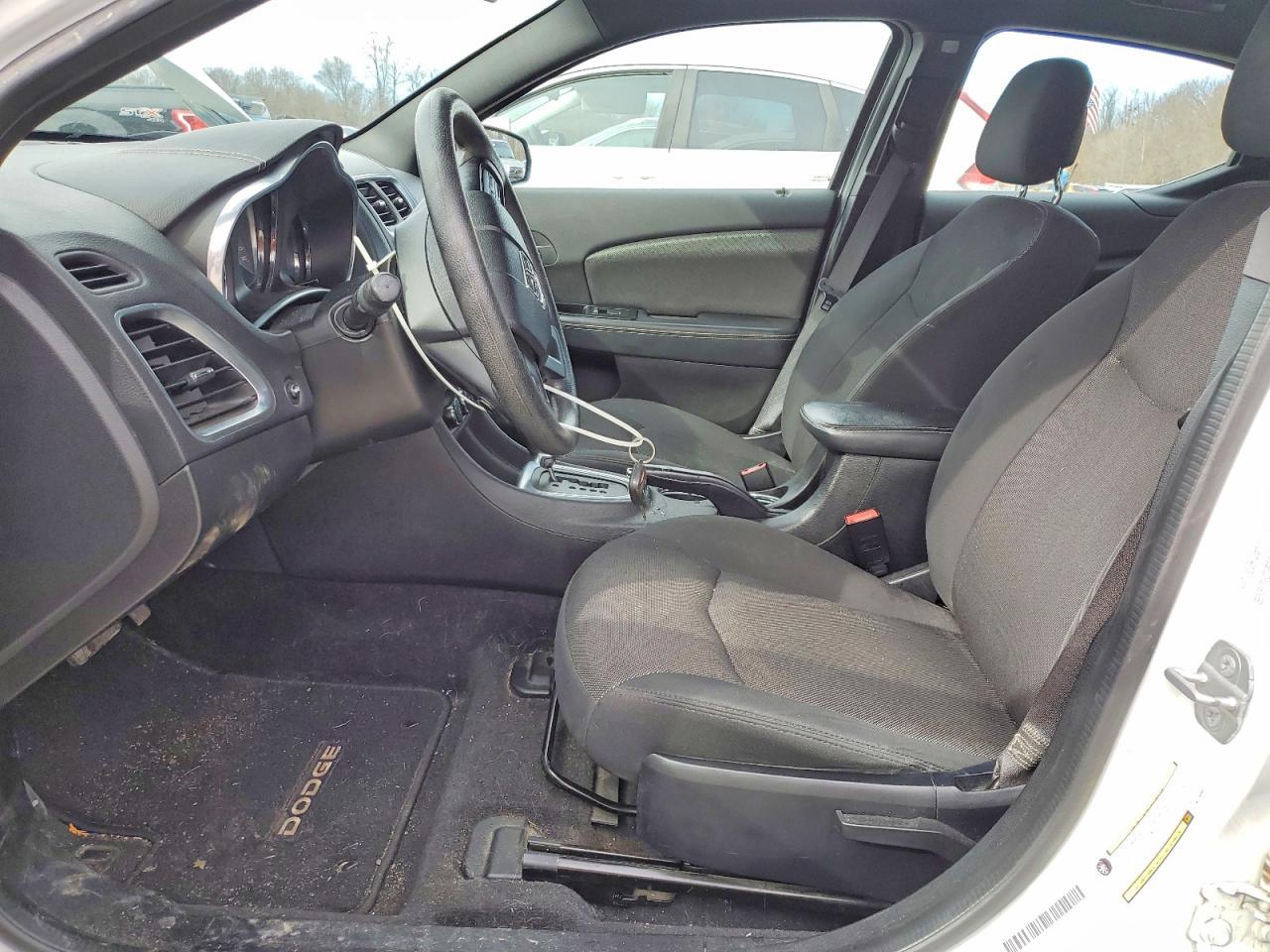 2014 DODGE Avenger