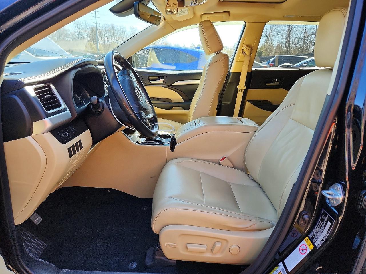 2017 TOYOTA HIGHLANDER