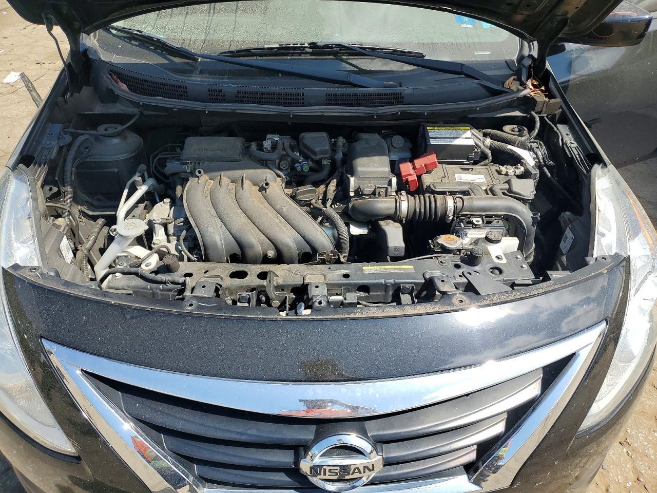 2017 NISSAN VERSA