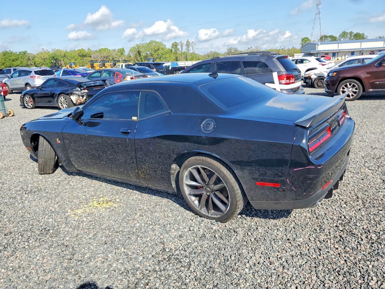 2019 DODGE Challenger