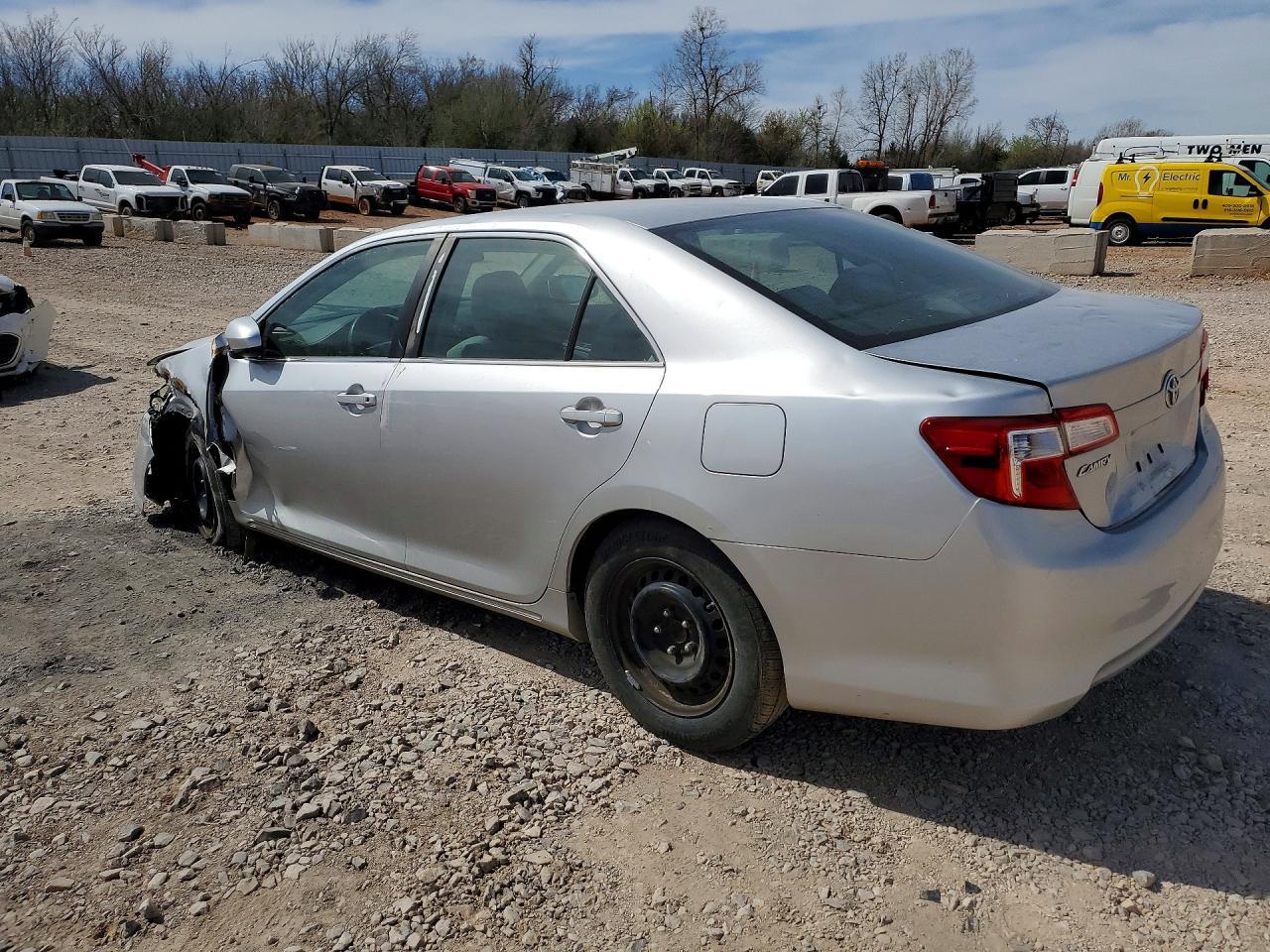 2012 TOYOTA CAMRY