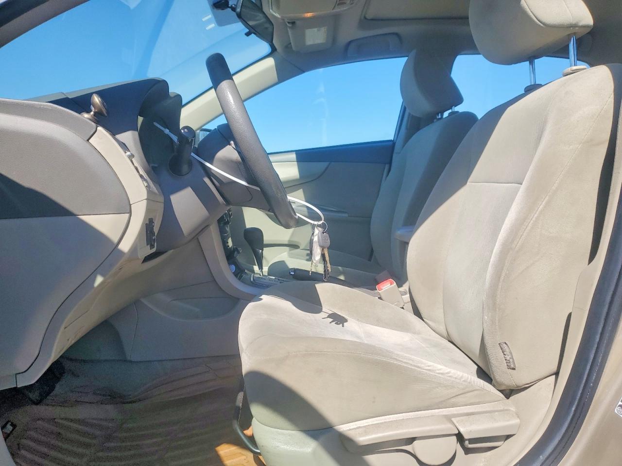 2010 TOYOTA COROLLA