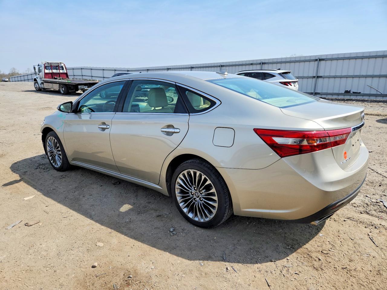 2016 TOYOTA Avalon