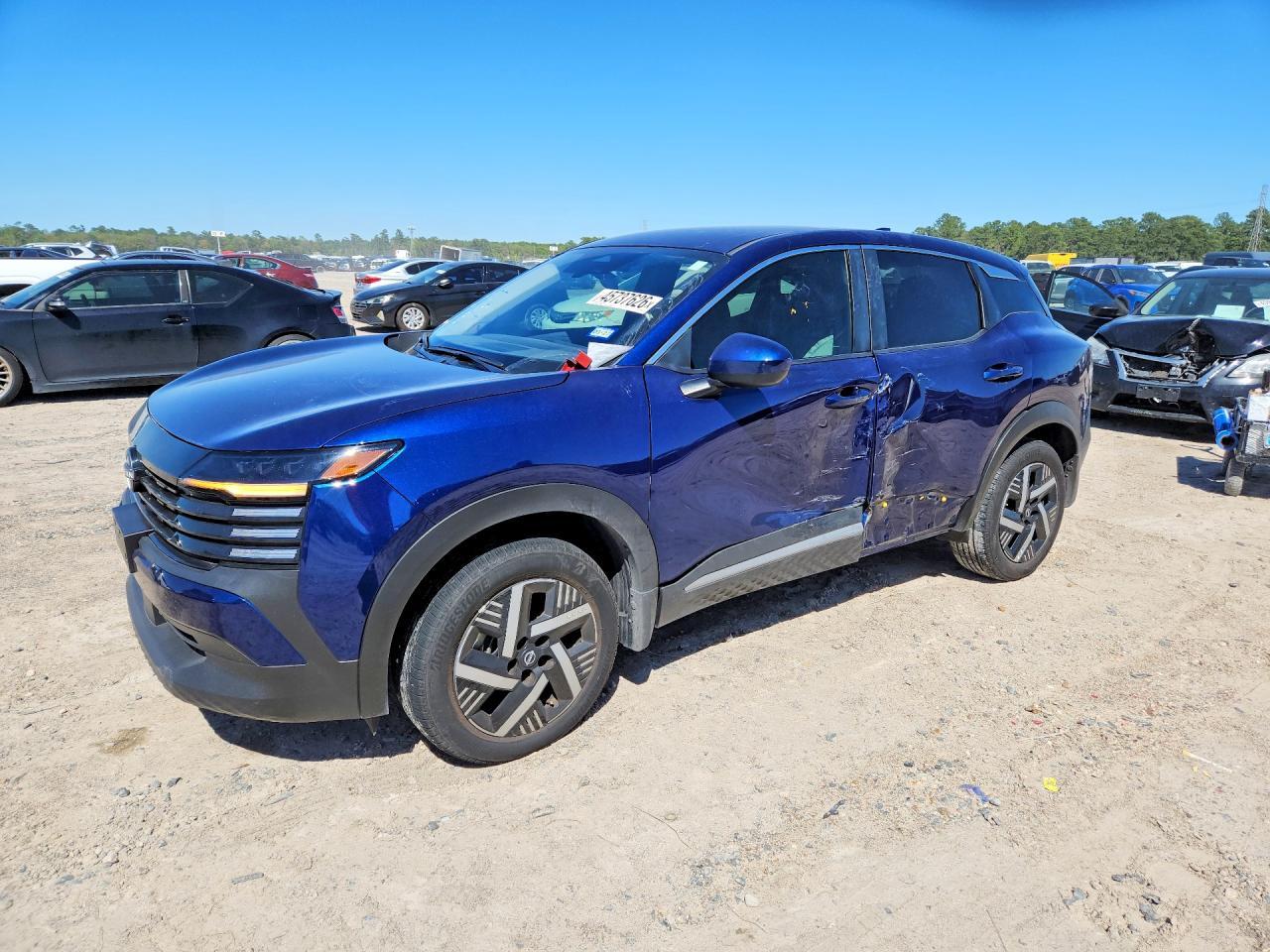 2025 NISSAN KICKS