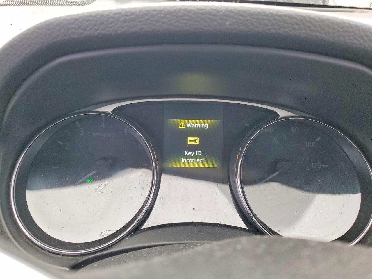 2015 NISSAN ROGUE