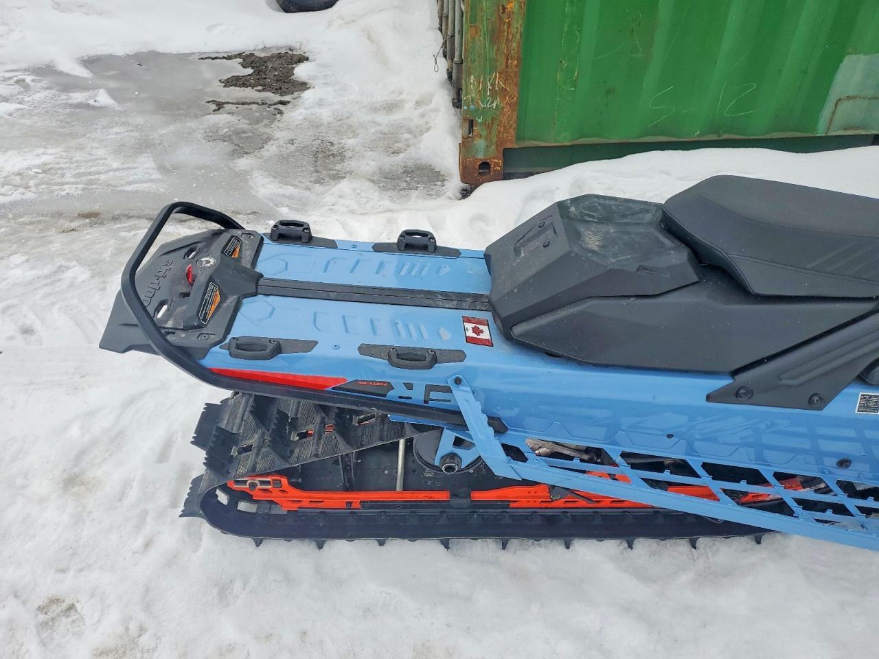 2026 Ski Snowmobile