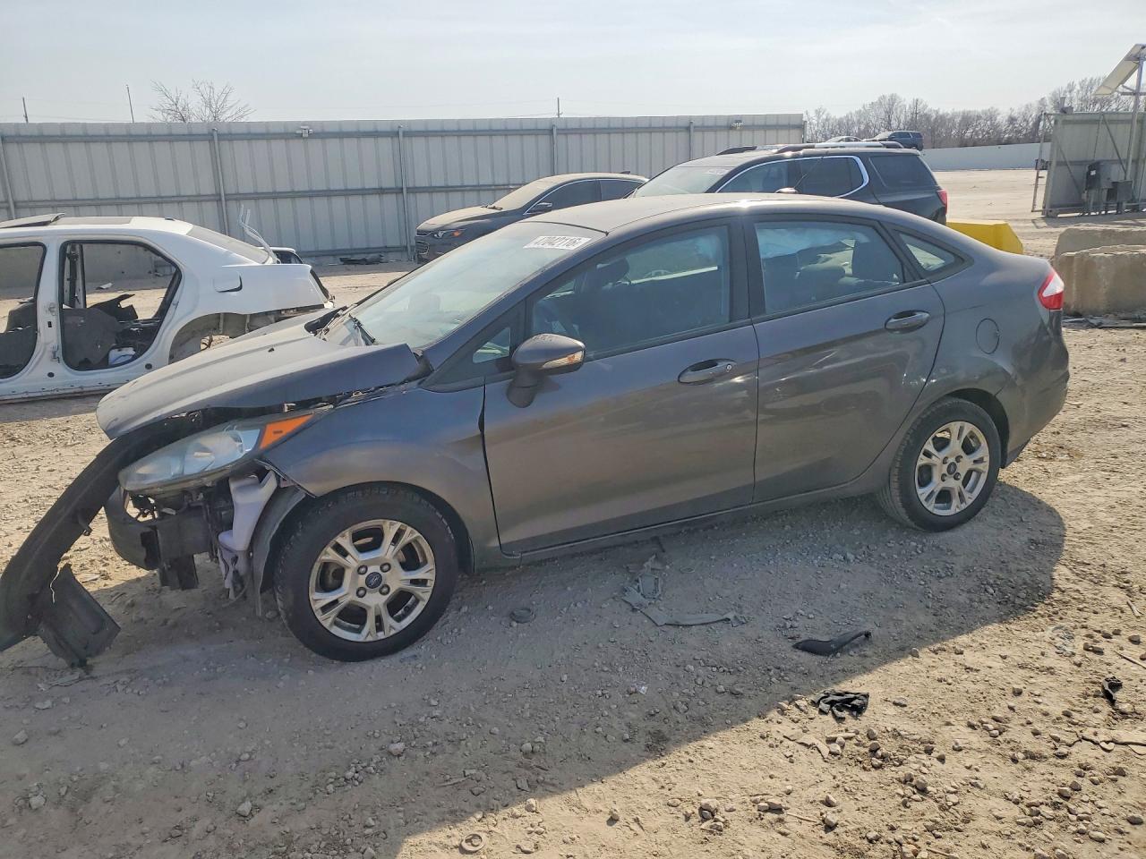 2016 FORD Fiesta