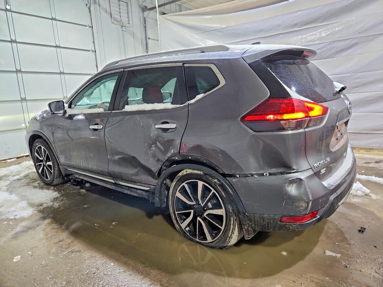 2017 NISSAN ROGUE