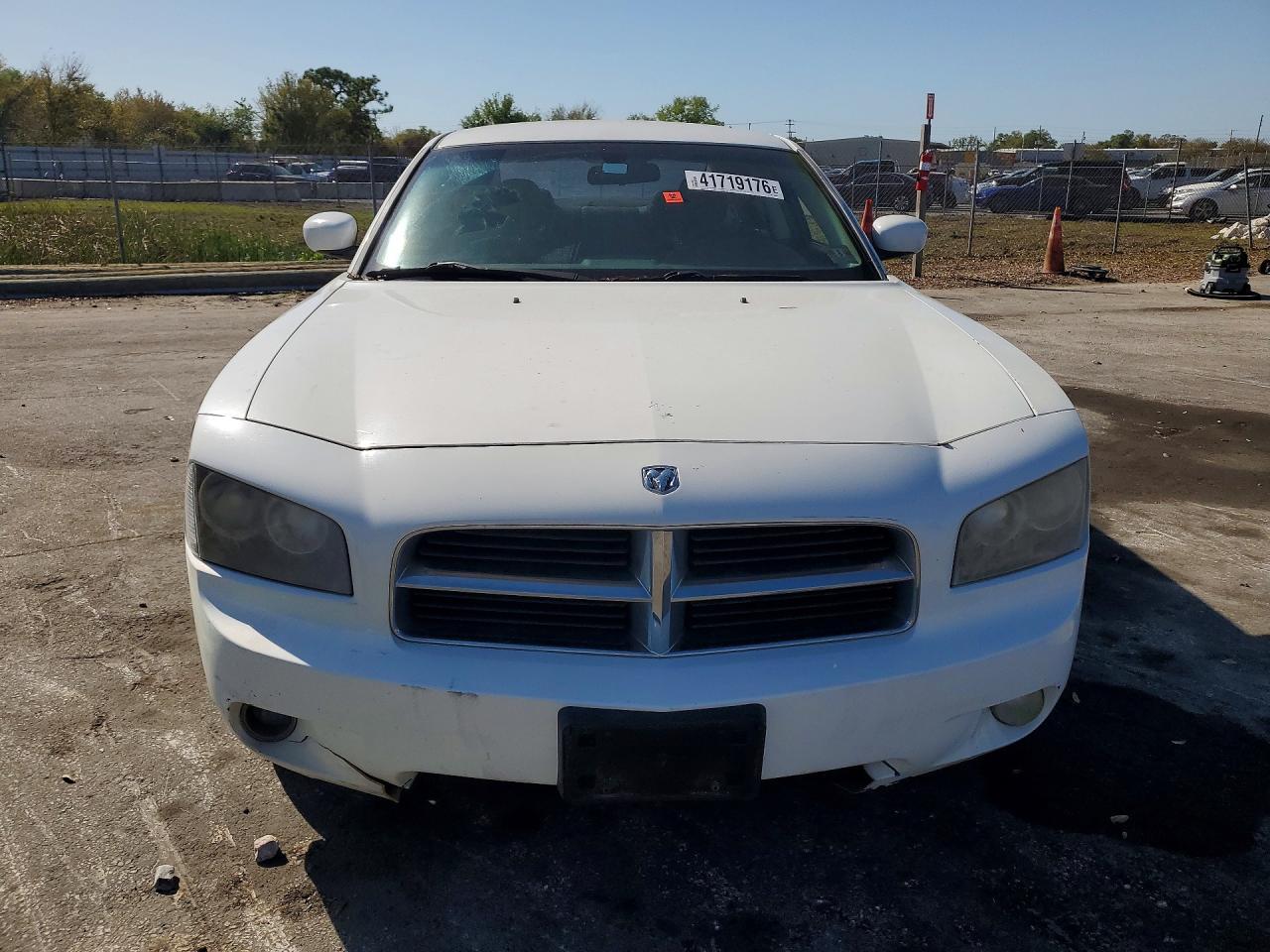 2010 DODGE CHARGER