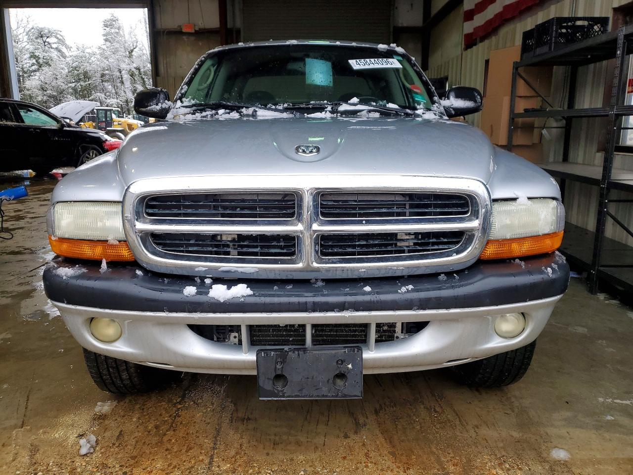2004 DODGE Dakota