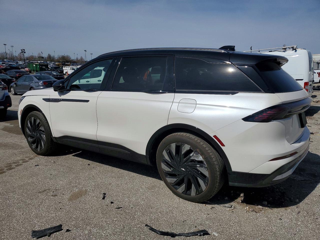 2025 LINCOLN Nautilus