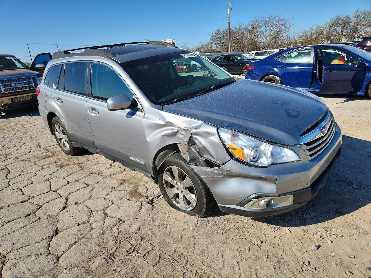 2010 SUBARU Outback
