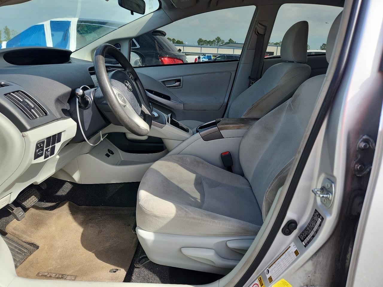 2015 TOYOTA PRIUS