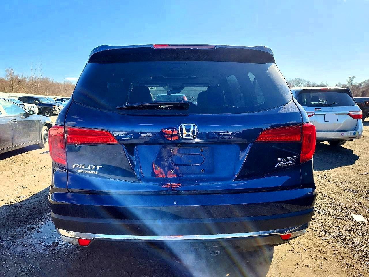 2017 HONDA PILOT