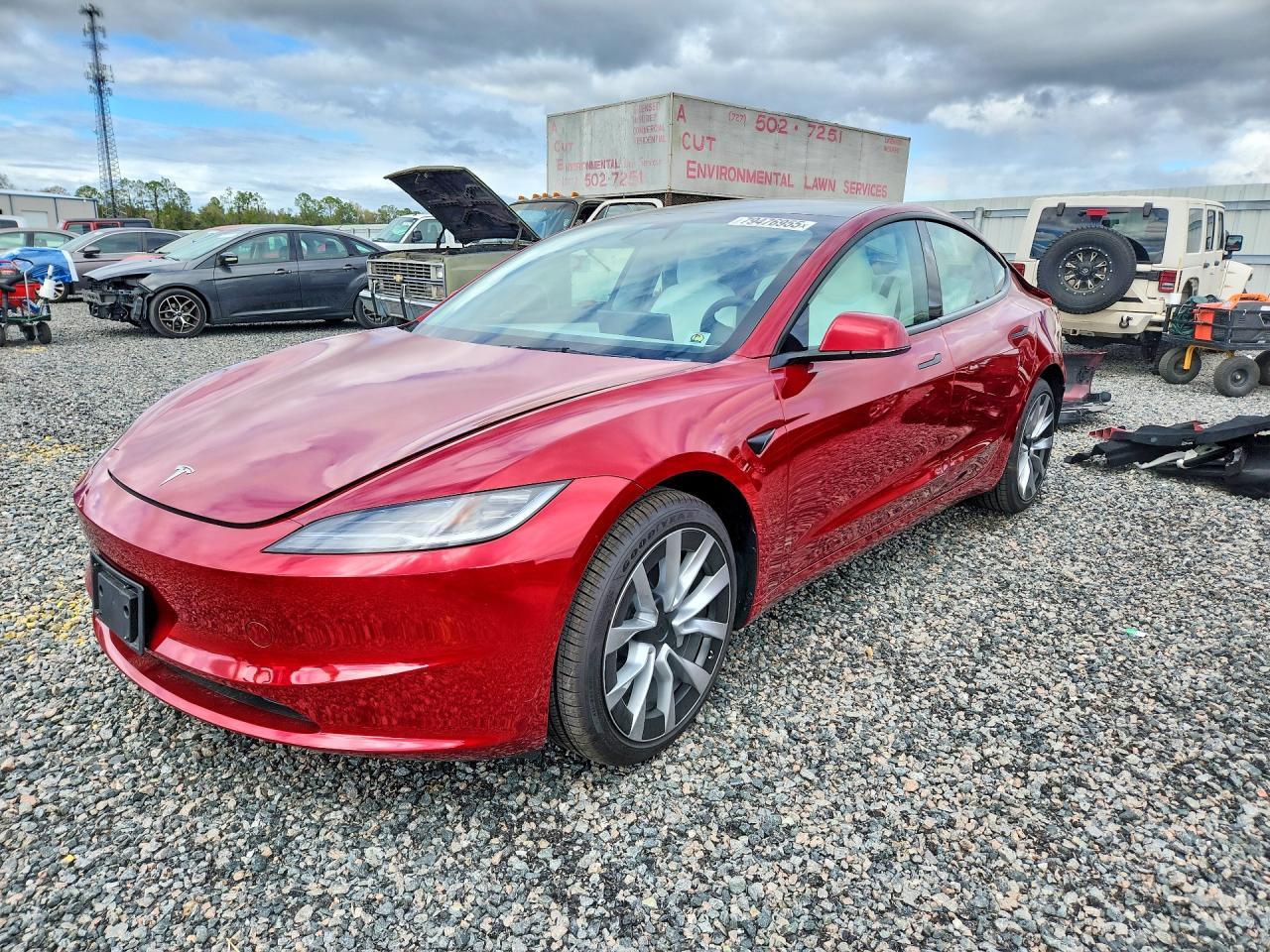 2025 TESLA MODEL 3